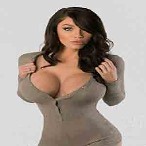 Slim Call Girl In Delhi